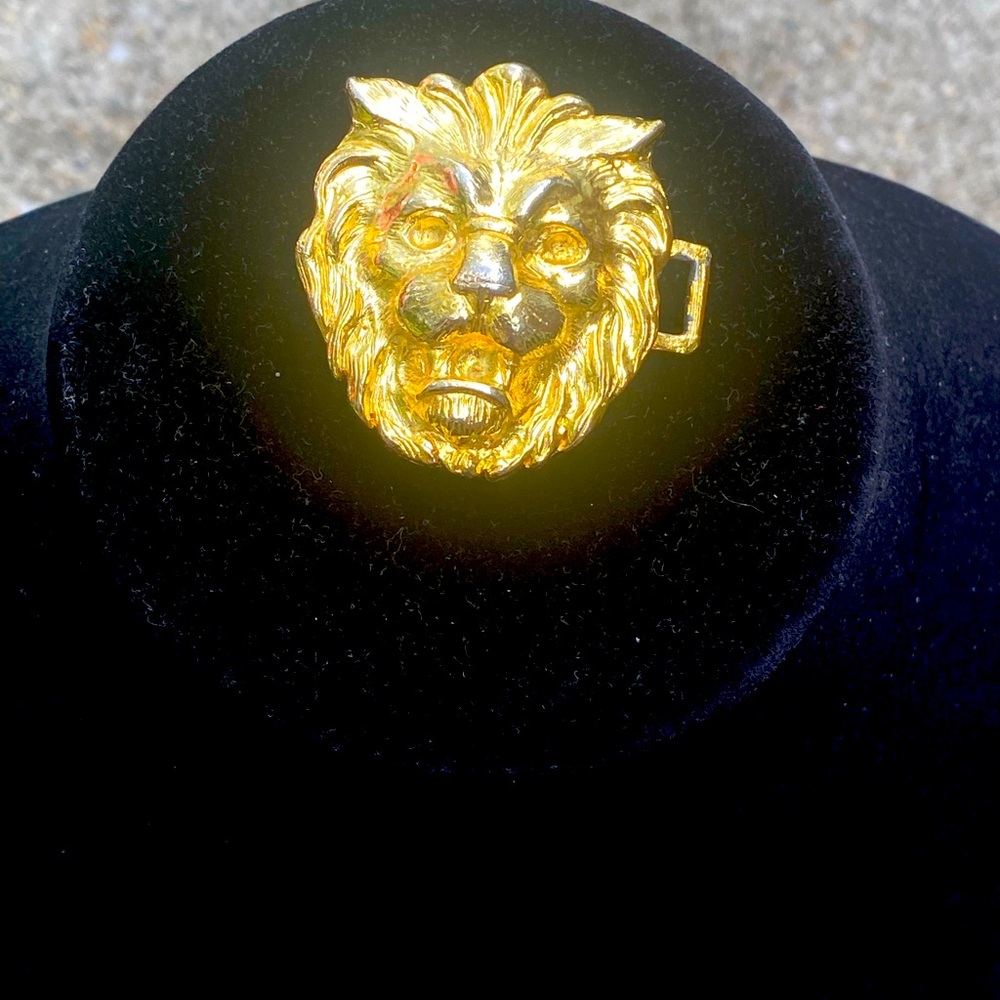 Vintage Dotty Smith Lions Head Belt Buckle Gold Tone